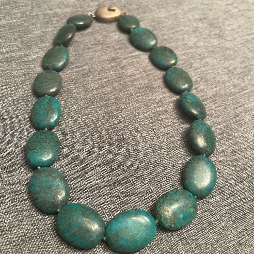 Green turquoise necklace